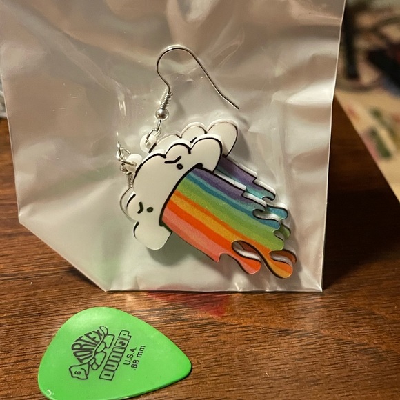 ☁️ 🌈 Cloud Vomiting Rainbow Fashion Earrings ☁️ 🌈 - Picture 4 of 5